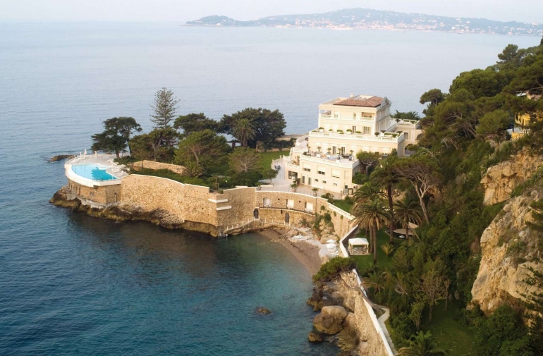 Cap Estel, Eze bord de mer